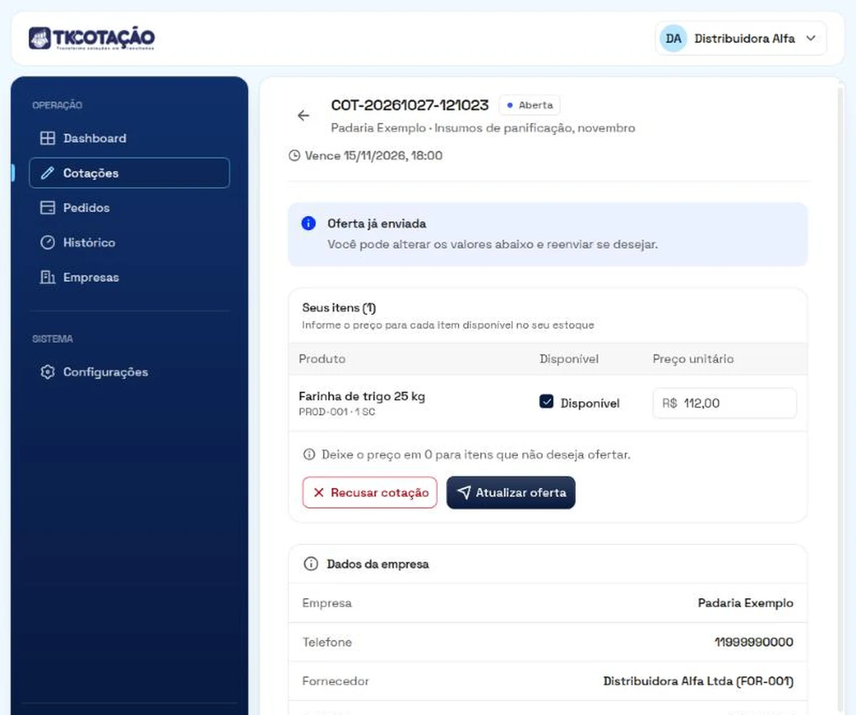 Tela da cotação no portal do fornecedor, com o aviso Oferta já enviada, o item com o campo de preço unitário preenchido e os botões Recusar cotação e Atualizar oferta.